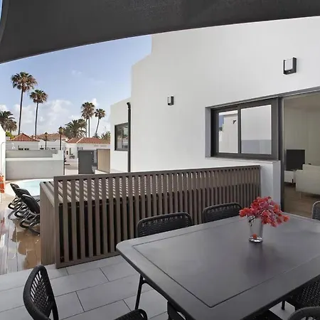 Julaga Private Pool By Holidays Villa *
