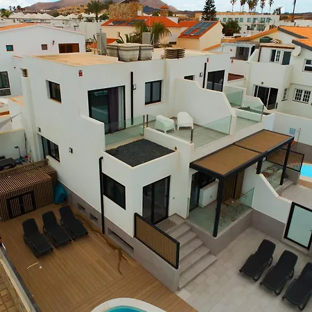 Julaga Private Pool By Holidays Villa